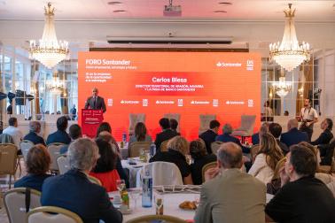 Fotos del foro Banco Santander-Diario de Navarra: 'IA en la empresa: de la oportunidad a la estrategia'