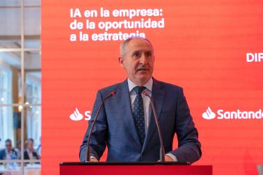 Fotos del foro Banco Santander-Diario de Navarra: 'IA en la empresa: de la oportunidad a la estrategia'