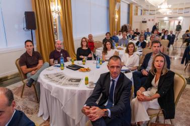 Fotos del foro Banco Santander-Diario de Navarra: 'IA en la empresa: de la oportunidad a la estrategia'