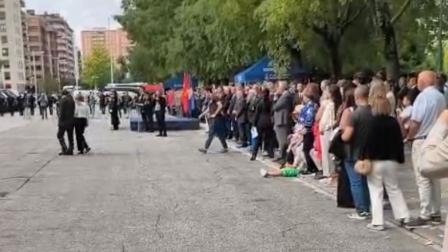 Vídeo del homenaje de la Policía Nacional a los familiares de los cinco policías forales fallecidos en junio