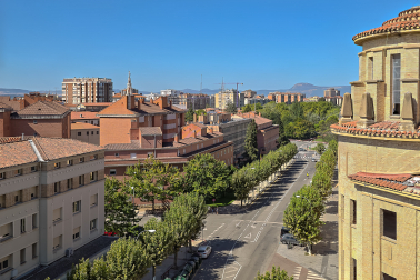 Ático dúplex a estrenar en Edificio Maristas