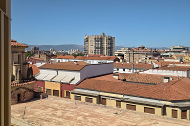 Ático dúplex a estrenar en Edificio Maristas