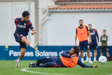 Fotos del entrenamiento de Osasuna este viernes, 2 de octubre de 2026