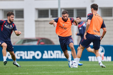 Fotos del entrenamiento de Osasuna este viernes, 2 de octubre de 2026