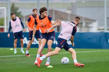 Fotos del entrenamiento de Osasuna este viernes, 2 de octubre de 2026