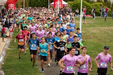 Fotos de la V Carrera por parejas 'Cada oveja con su pareja' en Zizur con la participación de 400 corredores