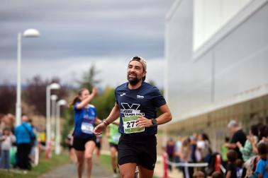 Fotos de la V Carrera por parejas 'Cada oveja con su pareja' en Zizur con la participación de 400 corredores