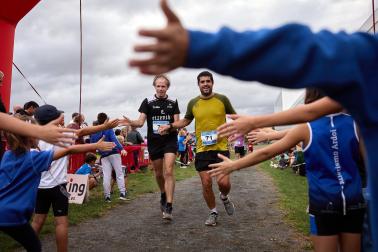 Fotos de la V Carrera por parejas 'Cada oveja con su pareja' en Zizur con la participación de 400 corredores