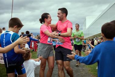Fotos de la V Carrera por parejas 'Cada oveja con su pareja' en Zizur con la participación de 400 corredores