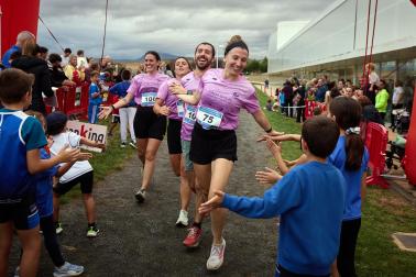 Fotos de la V Carrera por parejas 'Cada oveja con su pareja' en Zizur con la participación de 400 corredores