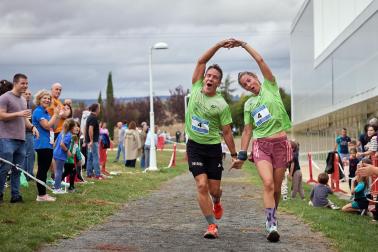 Fotos de la V Carrera por parejas 'Cada oveja con su pareja' en Zizur con la participación de 400 corredores