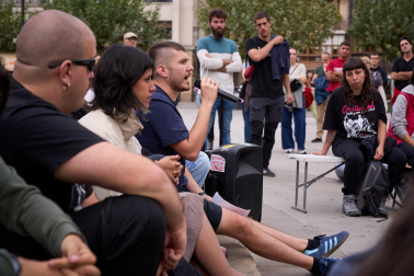 Fotos de la manifestación en Pamplona por la especulación de la vivienda