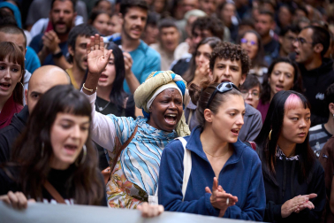 Fotos de la manifestación en Pamplona por la especulación de la vivienda