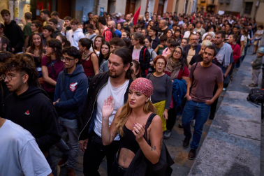 Fotos de la manifestación en Pamplona por la especulación de la vivienda