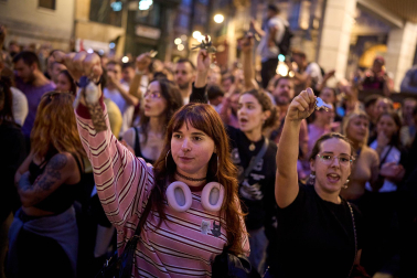 Fotos de la manifestación en Pamplona por la especulación de la vivienda
