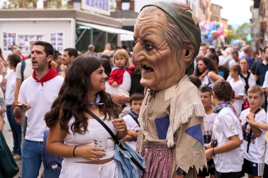 Fotos del cohete de fiestas de Villava 2026