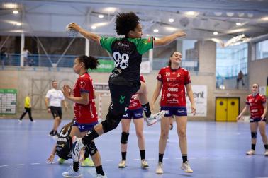 Fotos del partido Replasa Beti Onak frente al Porriño