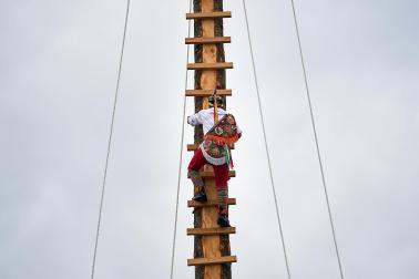 Ceremonia del Ritual de los Voladores de Papantla en Pamplona