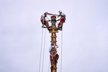 Ceremonia del Ritual de los Voladores de Papantla en Pamplona
