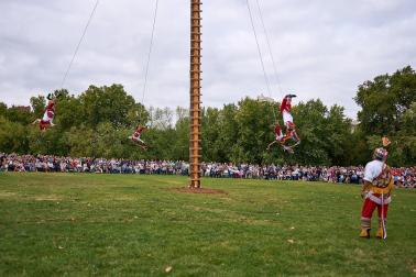 Ceremonia del Ritual de los Voladores de Papantla en Pamplona