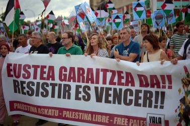 Manifestación a favor de Palestina por las calles de Pamplona