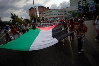 Manifestación a favor de Palestina por las calles de Pamplona