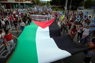 Manifestación a favor de Palestina por las calles de Pamplona
