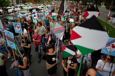 Manifestación a favor de Palestina por las calles de Pamplona