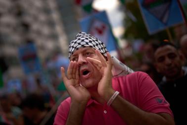 Manifestación a favor de Palestina por las calles de Pamplona