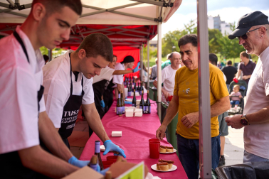 Fotos del XX Concurso Navarro de Chistorra 2026 celebrado en Pamplona