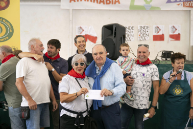 Tradición y gastronomía se citaron este lunes, 5 de octubre, en el marco de las fiestas de Villava con el concurso de relleno