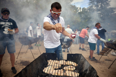 Celebración y gastronomía se citaron este martes, 6 de octubre. en las fiestas de Villava con la costillada popular