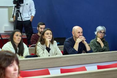 Foto del acto de renovación de Arguibide en El Sadar