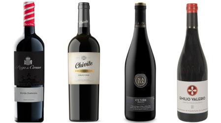 De izda a dcha, Pago de Cirsus Cuveé Especial, Chivite Colección 125 Gran Vino 2023, Palacio de Sada Cuveé Especial y Emilio Valerio 2022