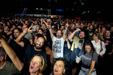 El público asistente al festival disfrutó del rock