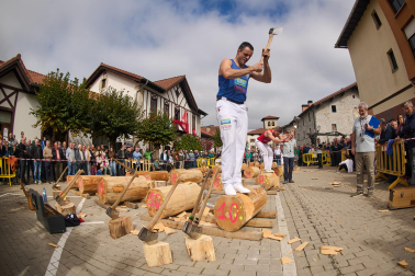 Fotos del Campeonato Navarro de Aizkora de Primera Categoría en Lekunberri.