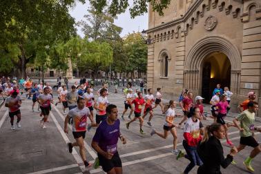 Fotos de la XIII Carrera Solidaria Navarra en Pamplona.