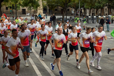 Fotos de la XIII Carrera Solidaria Navarra en Pamplona.