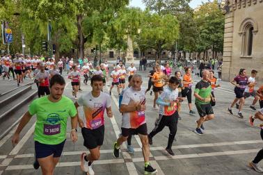 Fotos de la XIII Carrera Solidaria Navarra en Pamplona.
