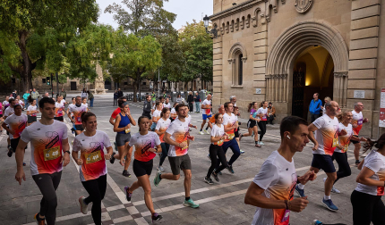 Fotos de la XIII Carrera Solidaria Navarra en Pamplona.