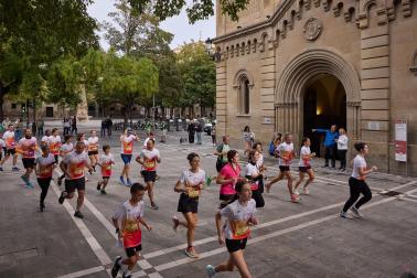 Fotos de la XIII Carrera Solidaria Navarra en Pamplona.