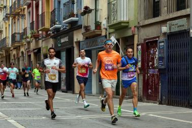 Fotos de la XIII Carrera Solidaria Navarra en Pamplona.