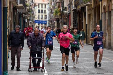 Fotos de la XIII Carrera Solidaria Navarra en Pamplona.