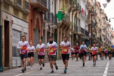 Fotos de la XIII Carrera Solidaria Navarra en Pamplona.