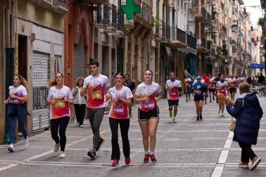 Fotos de la XIII Carrera Solidaria Navarra en Pamplona.