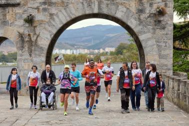 Fotos de la XIII Carrera Solidaria Navarra en Pamplona.