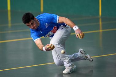Fotos del partido Senar - Murua en la liguilla del Cuatro y Medio en Lekunberri
