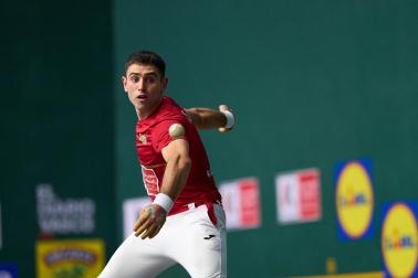 Fotos del partido Senar - Murua en la liguilla del Cuatro y Medio en Lekunberri