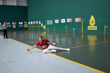 Fotos del partido Senar - Murua en la liguilla del Cuatro y Medio en Lekunberri