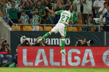 Fotos del Betis - Osasuna de la jornada 8